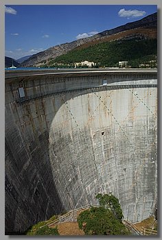 23-Barrage Castillon.JPG