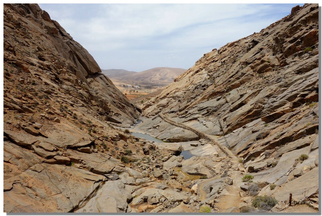 029-Barranco y Ermita de las Peitas.JPG