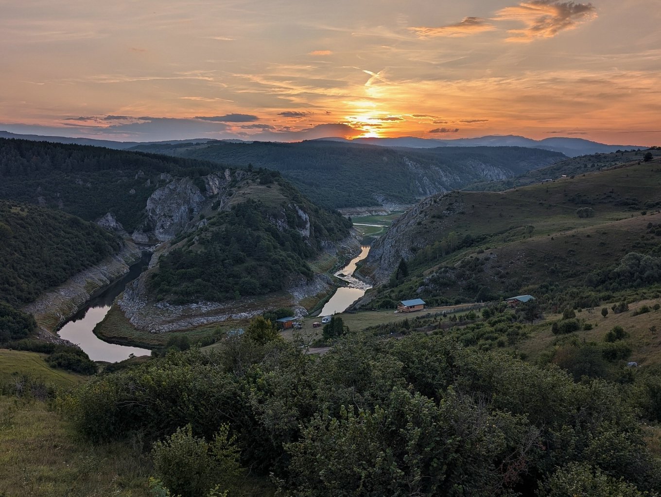 285-Uvac Vidikovac.jpg